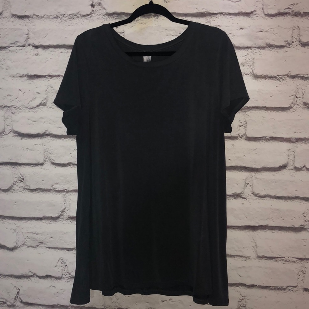 Piphany Torrance Tee (charcoal colored)